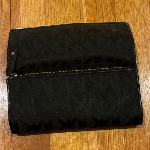 Michael Kors Black MK Pattern Wallet - Picture 6 of 7